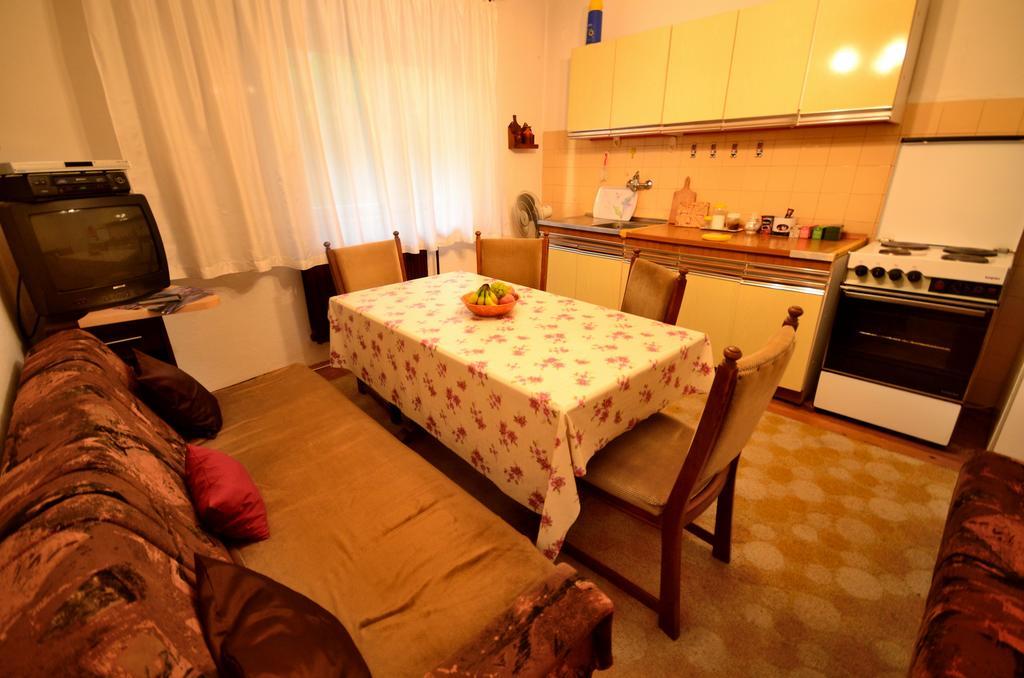 Guest House Konjic Exterior photo